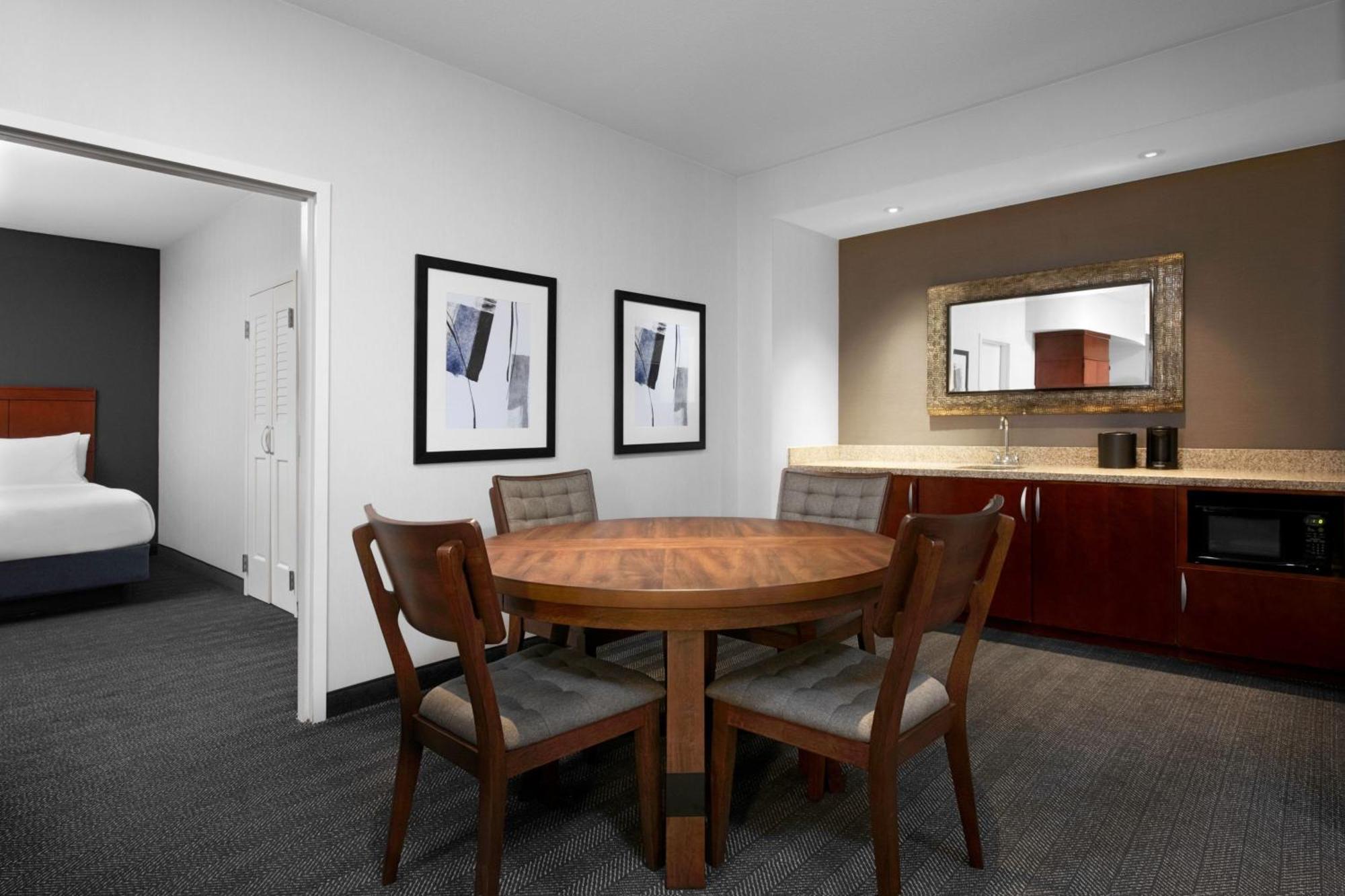Courtyard Kansas City At Briarcliff Luaran gambar